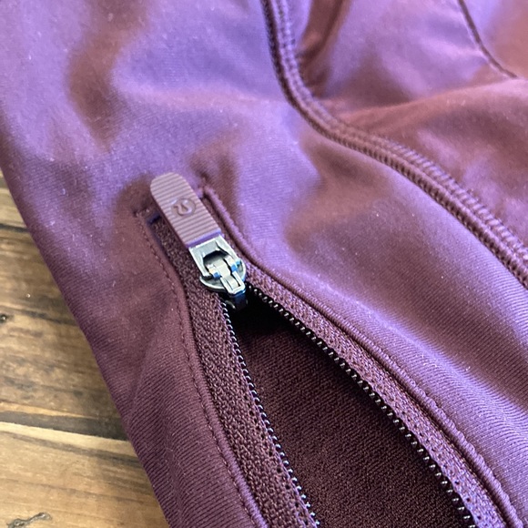 Lululemon PLAY OFF THE PLEATS SKIRT Size 2 - Picture 5 of 6